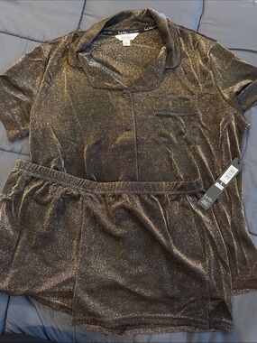 Nicole Miller Metallic Black & Gold Glitter/Shimmer Pajama Set